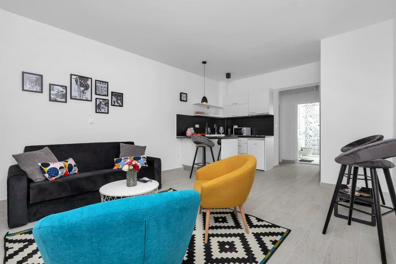 Apartments Morpheus Макарска Екстериор снимка