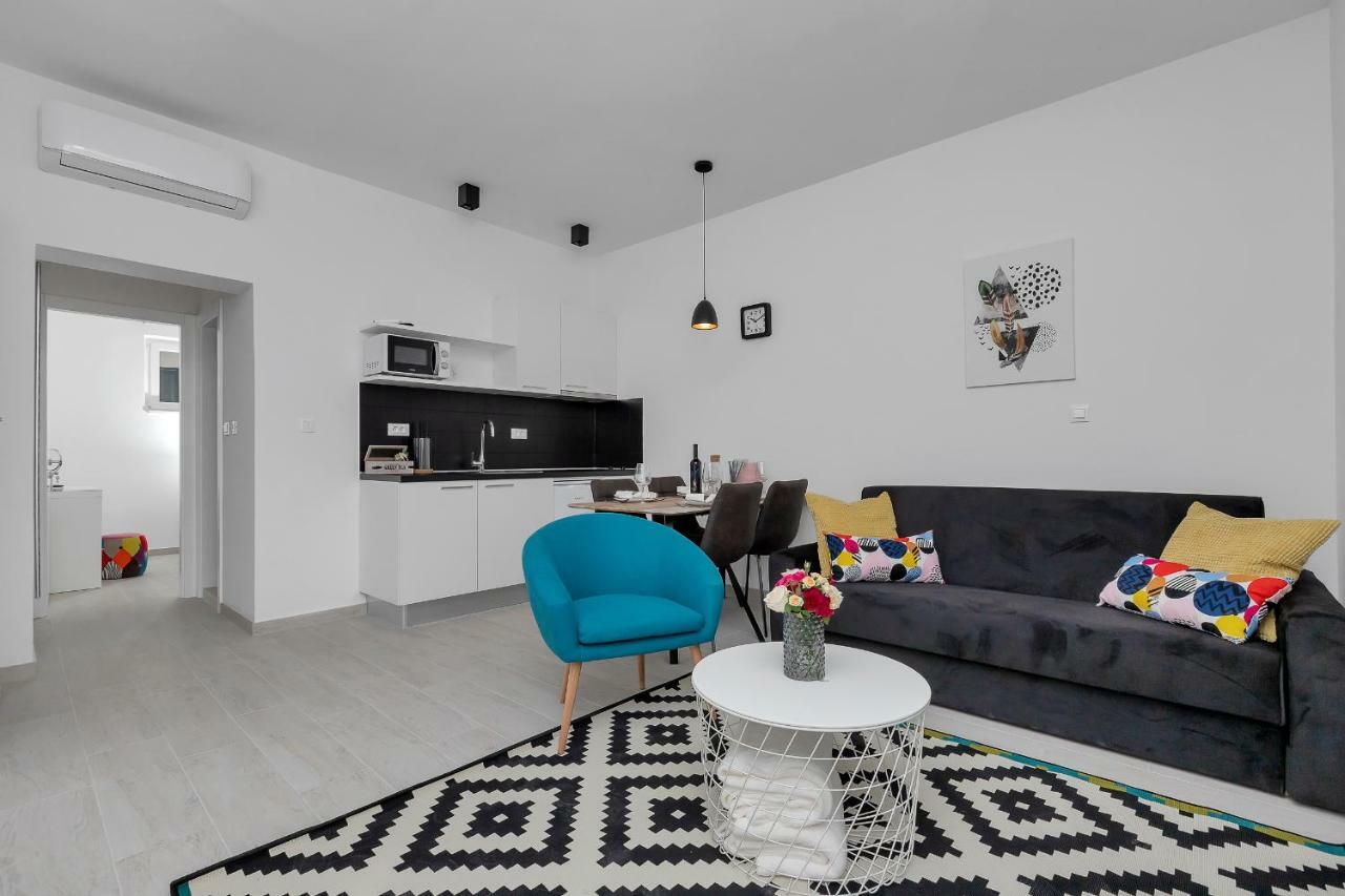 Apartments Morpheus Макарска Екстериор снимка