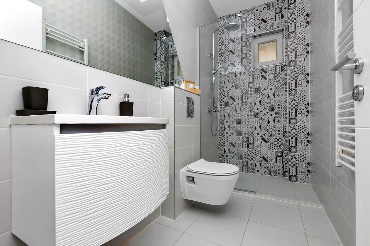 Apartments Morpheus Макарска Екстериор снимка